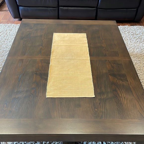 Mustard colour table runner. - Picture 3 of 3